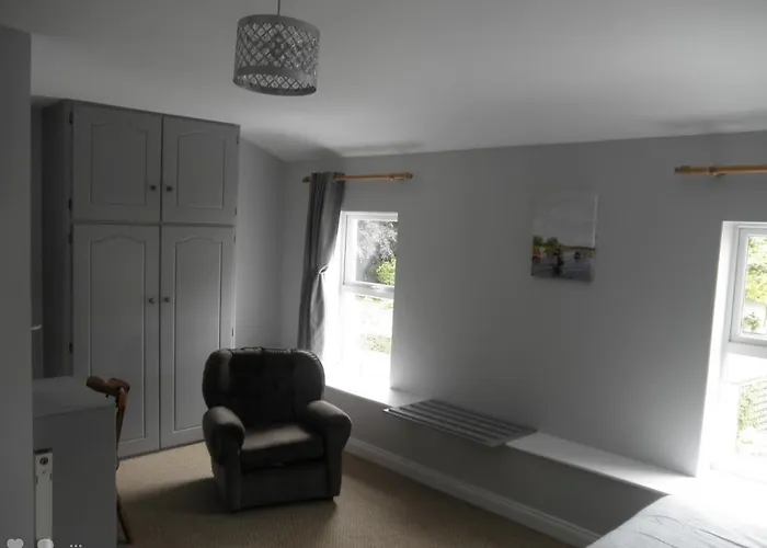 酒店 Fitzpatrick's Tavern And 卡文